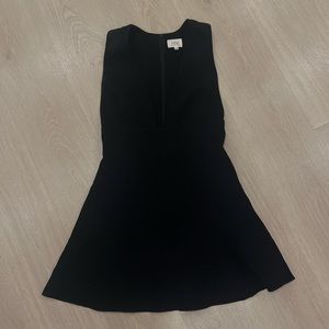 Deep V Wilfred Aritzia Japanese Linen Black Dress